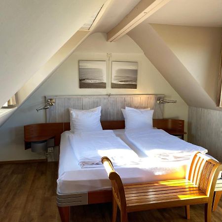 T Huuske Tuinappartement Met Fantastisch Uitzicht, Nabij Zee 宗讷迈勒 外观 照片