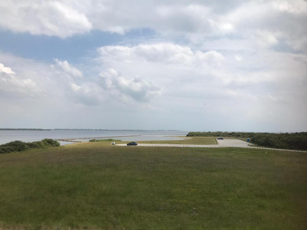 T Huuske Tuinappartement Met Fantastisch Uitzicht, Nabij Zee 宗讷迈勒 外观 照片